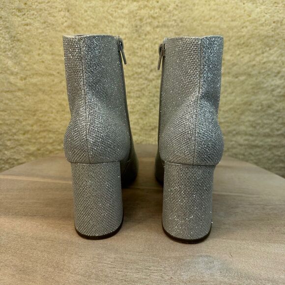 Madden Girl Silver Fab Womens Size 8.5 Boots Glitter Block Heel Almond Toe New - Picture 8 of 10